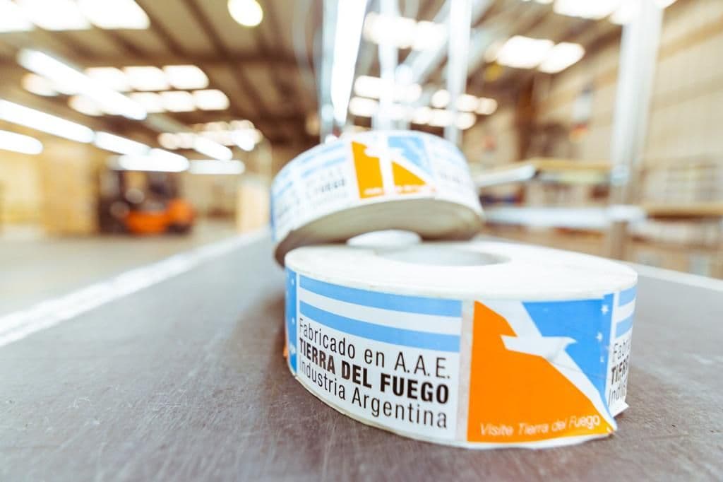 Acuerdo en Tierra del Fuego frena despidos hasta 2025, pero persiste el conflicto con el Gobierno nacional