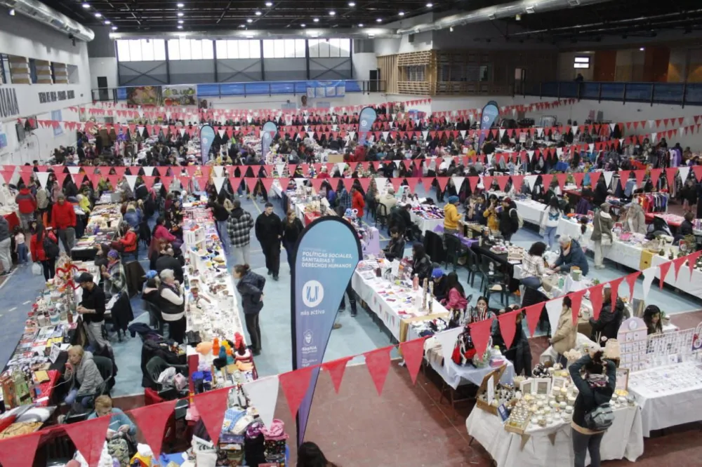Ushuaia: Multitudinaria concurrencia a la Expo Feria municipal en el Cochocho Vargas
