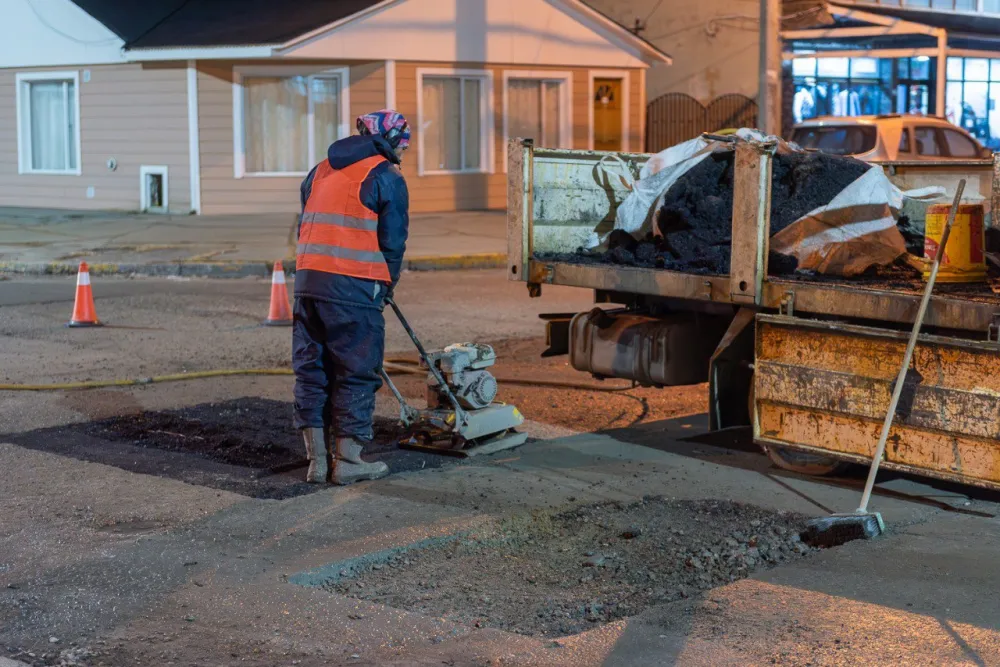 Con trabajos nocturnos, el Municipio de Río Grande avanza con el plan de remediación vial