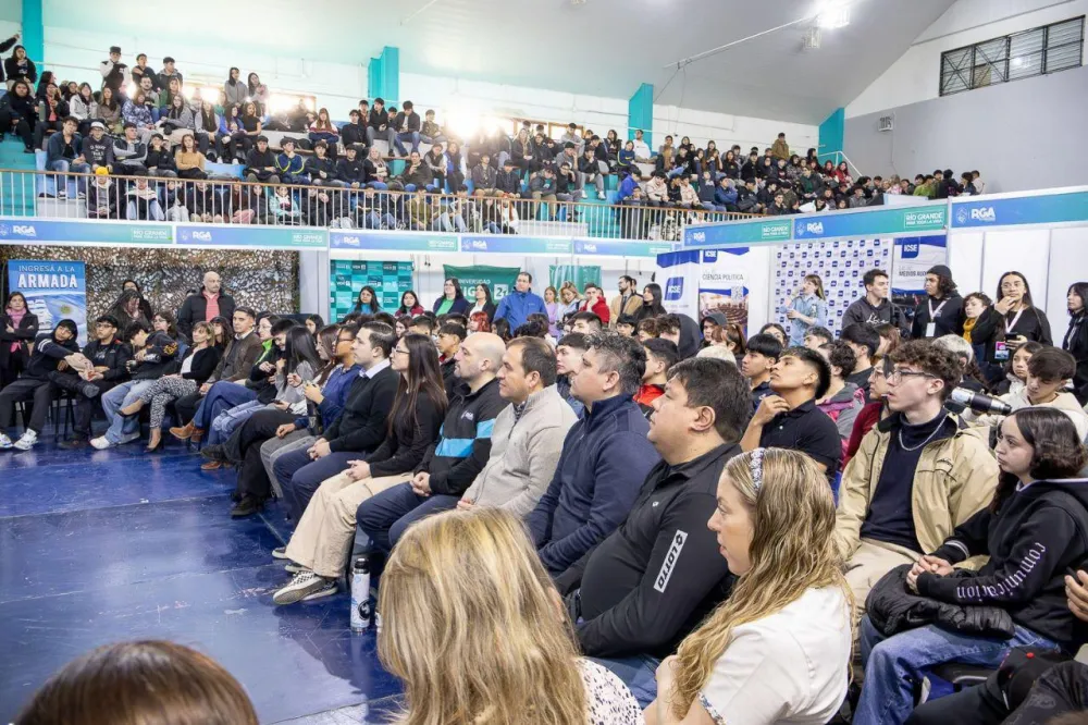 Más de 1000 jóvenes riograndenses participaron de la Expo "En Carrera a mi Proyecto"