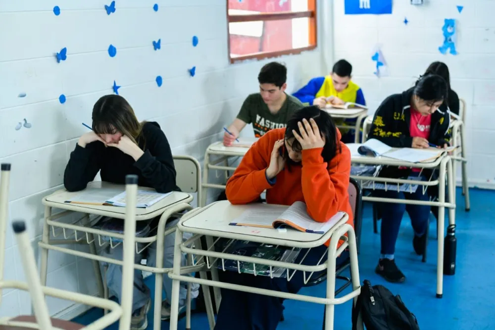 Más de 2 mil estudiantes de nivel secundario de la provincia fueron evaluados en el Operativo Aprender