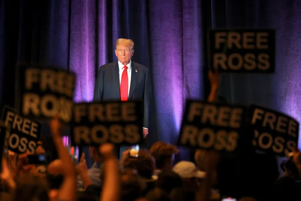 EEUU: Trump indulta a Ross Ulbricht, creador del mercado de drogas Silk Road, como gesto a los libertarios