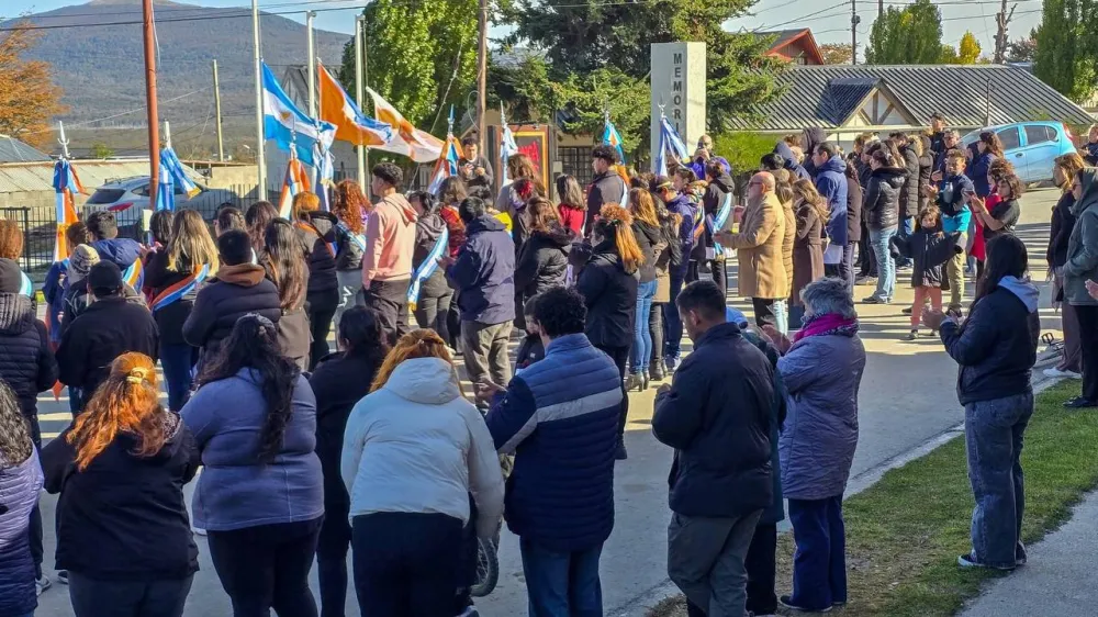 El Municipio de Tolhuin acompañó el acto por el Día de la Memoria, por la Verdad y la Justicia