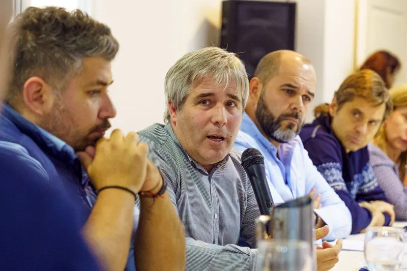 Canals cuestionó la contradicción de Pauli