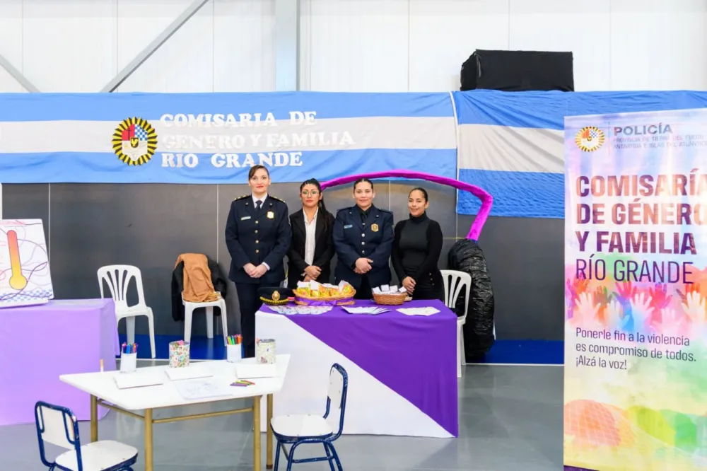 Comenzó en Río Grande la Expo "Conociendo tu Policía"