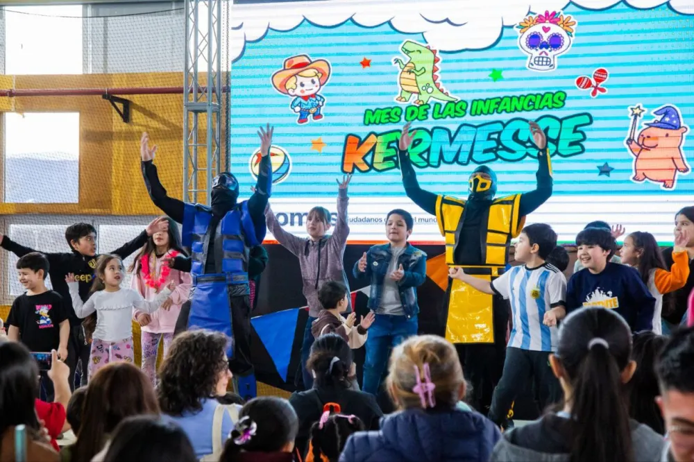 Cientos de familias disfrutaron de la Kermesse de las Infancias en Tolhuin