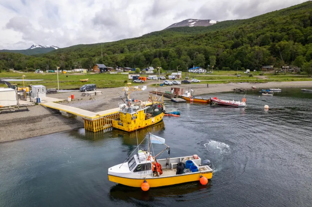 Puerto Almanza celebra su 38° aniversario