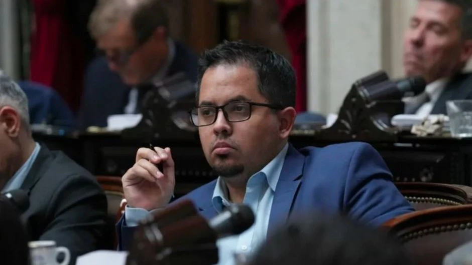 Denuncian al diputado Santiago Pauli por exigir parte de los sueldos de sus asesores