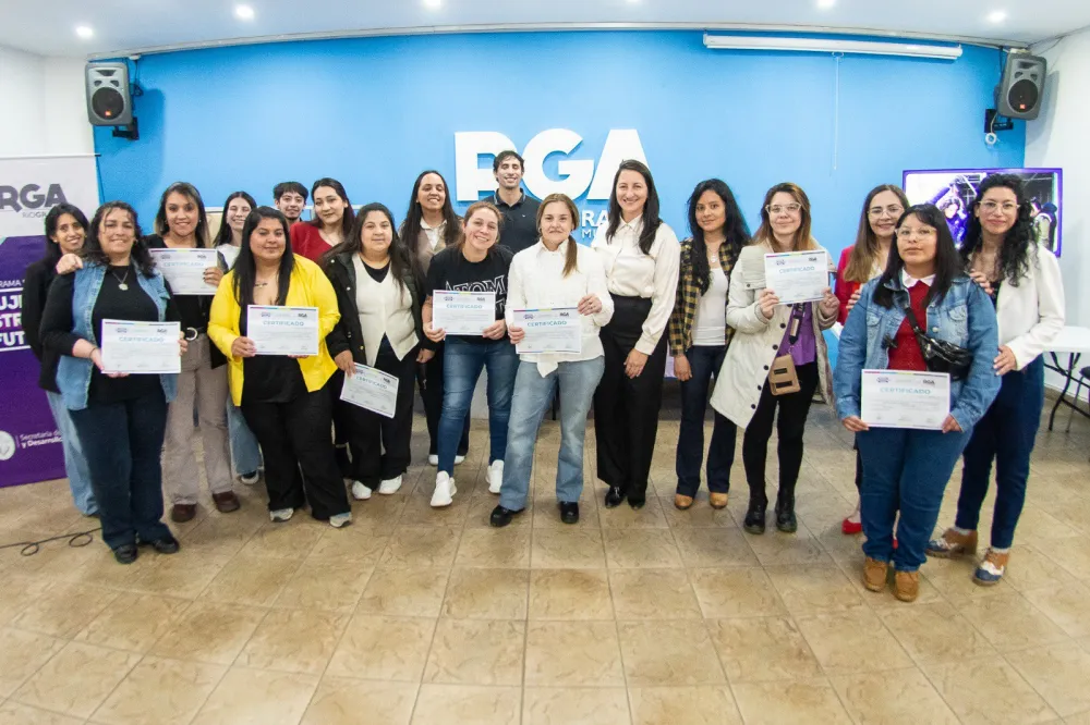Más de 180 mujeres se certificaron en oficios a través del Programa "Mujeres Construyendo Futuro" en Río Grande